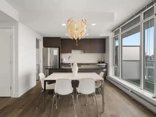 2 Bedroom Condo Calgary AB 104224782
