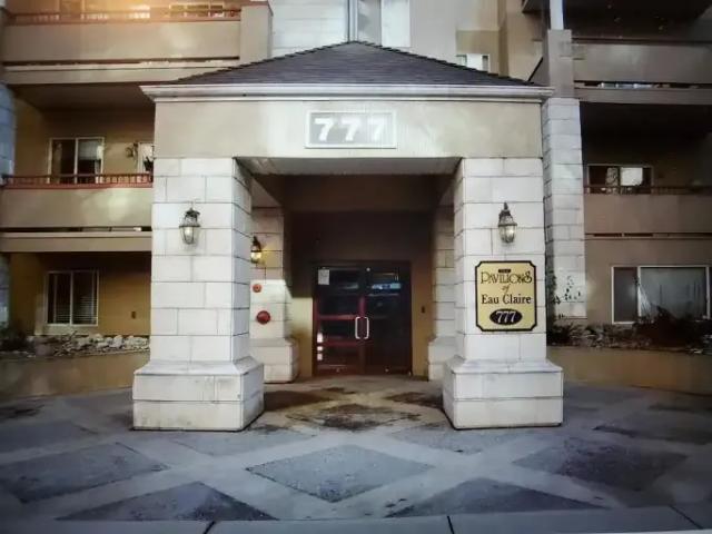 2 Bedroom Condo Calgary AB 104224359