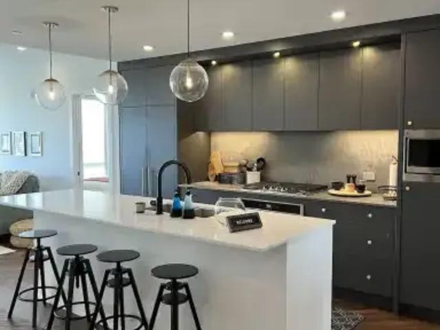 2 Bedroom Condo Calgary AB 104256870