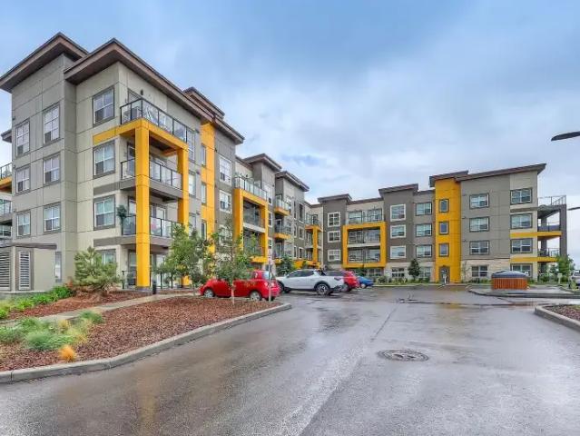 2 Bedroom Condo Calgary AB 104257206
