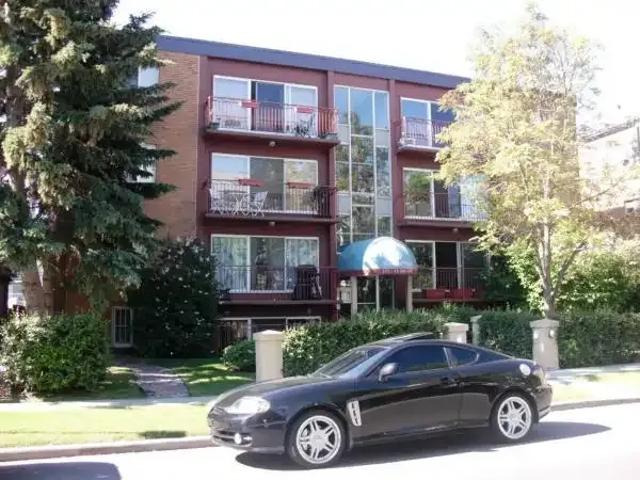 2 Bedroom Condo Calgary AB 104257307