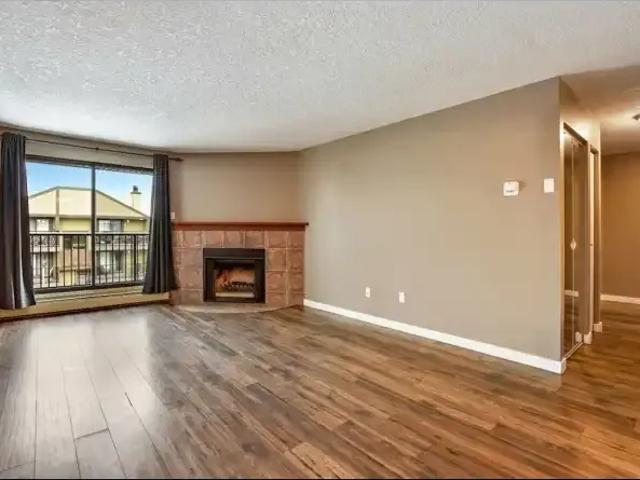 2 Bedroom Condo Calgary AB 104362678