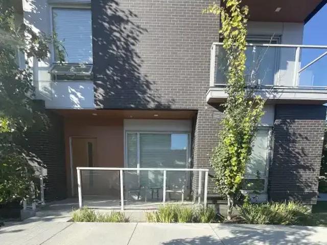2 Bedroom Condo Calgary AB 104362692