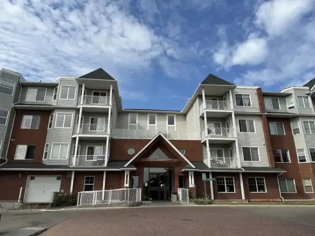 2 Bedroom Condo Calgary AB 104362793