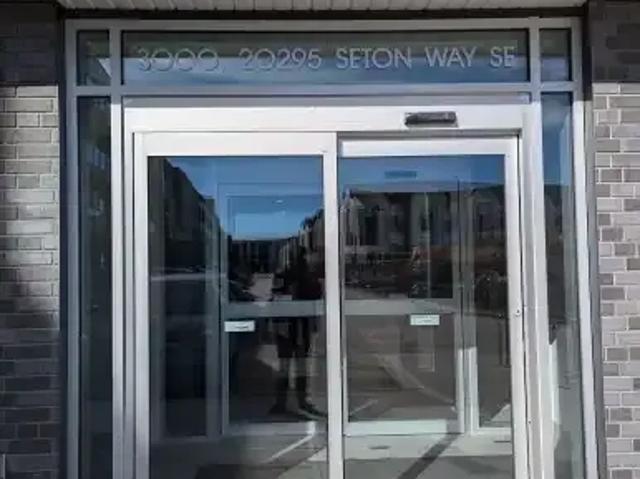 2 Bedroom Condo Calgary AB 105435120