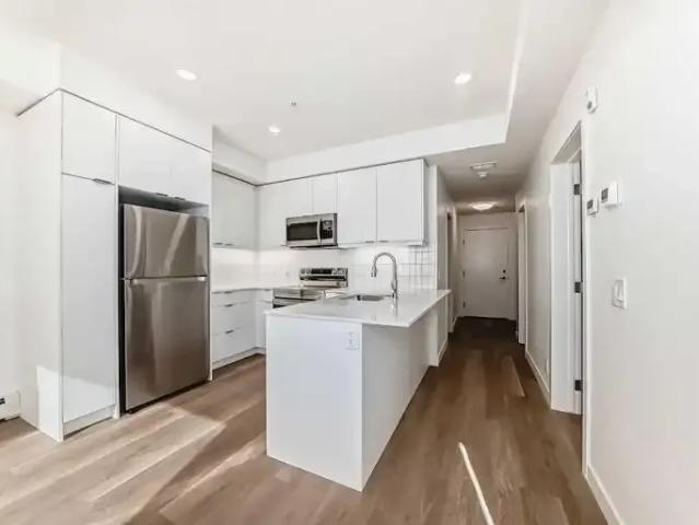 2 Bedroom Condo Calgary AB 105467189