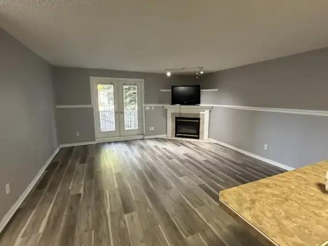 2 Bedroom Condo Calgary AB 105505784