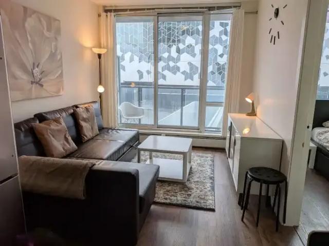 2 Bedroom Condo Calgary AB 105580648
