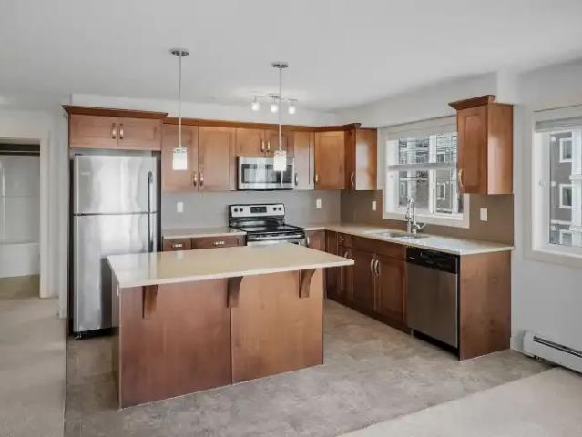 2 Bedroom Condo Calgary AB 105601877