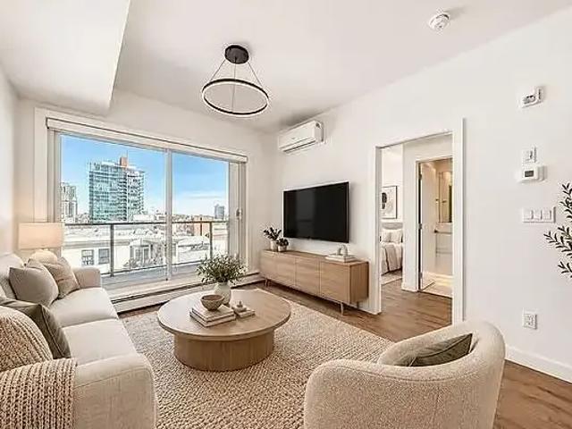 2 Bedroom Condo Calgary AB 105602078