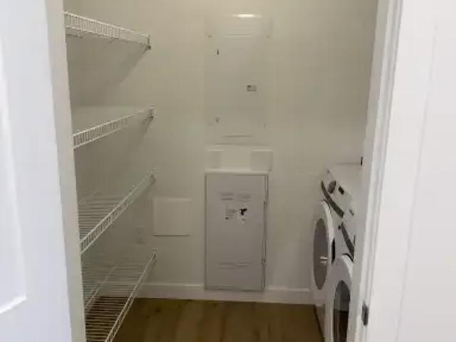 2 Bedroom Condo Calgary AB 105602084