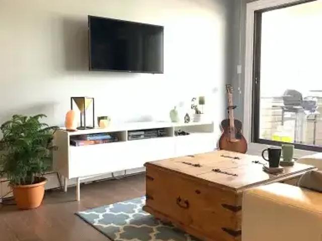2 Bedroom Condo Calgary AB 105643140
