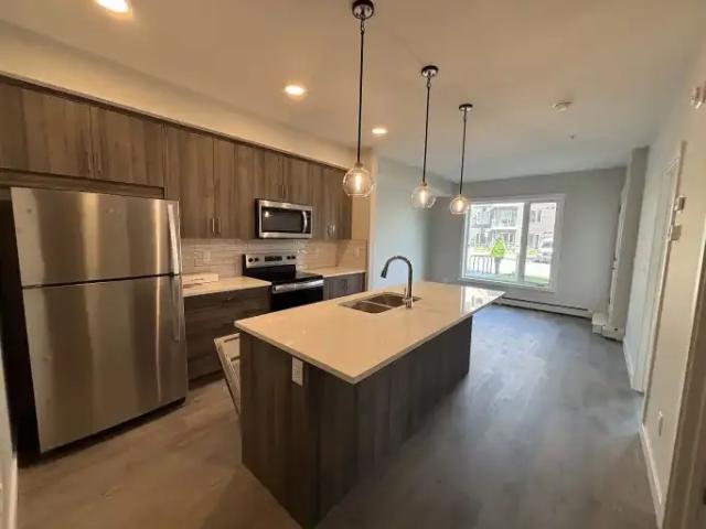 2 Bedroom Condo Calgary AB 105087810