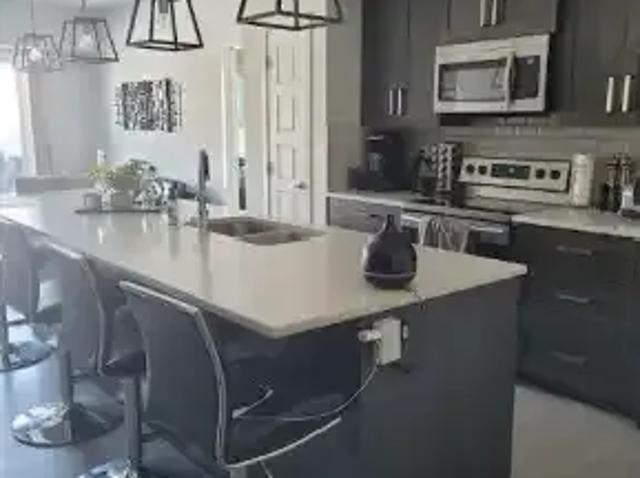 2 Bedroom Condo Calgary AB 105087892
