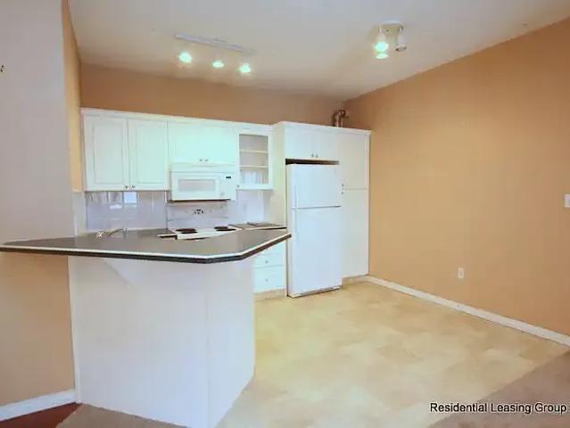 2 Bedroom Condo Calgary AB 105269270