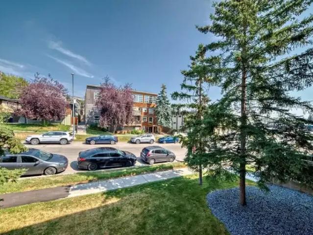2 Bedroom Condo Calgary AB 105359774