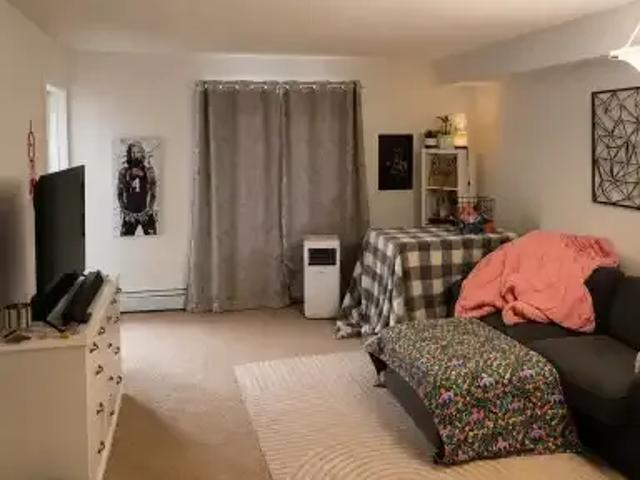 2 Bedroom Condo Calgary AB 105359870