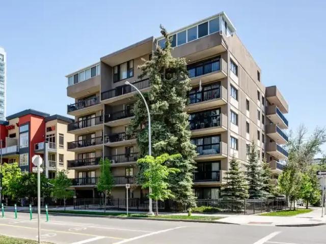 2 Bedroom Condo Calgary AB 105394738