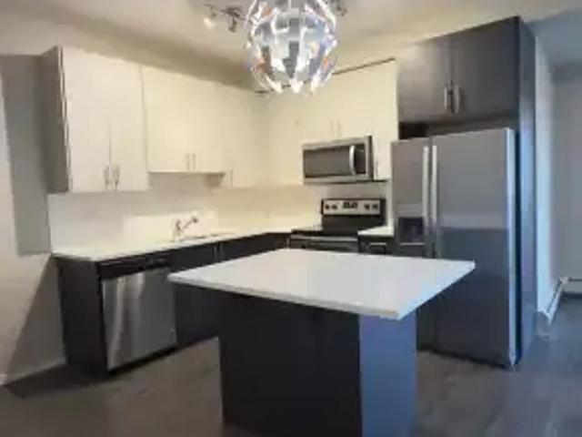2 Bedroom Condo Calgary AB LS100526502