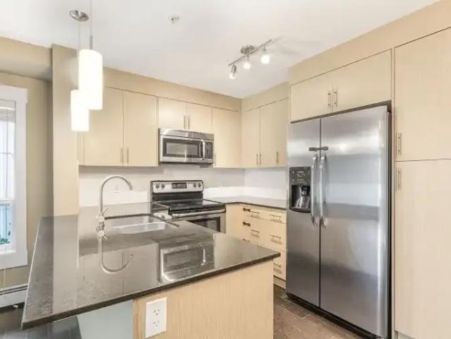 2 Bedroom Condo Calgary AB LS101217047