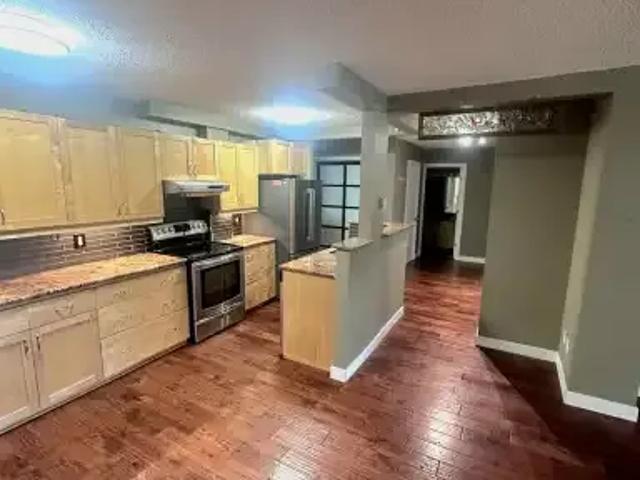 2 Bedroom Condo Calgary AB LS101725272