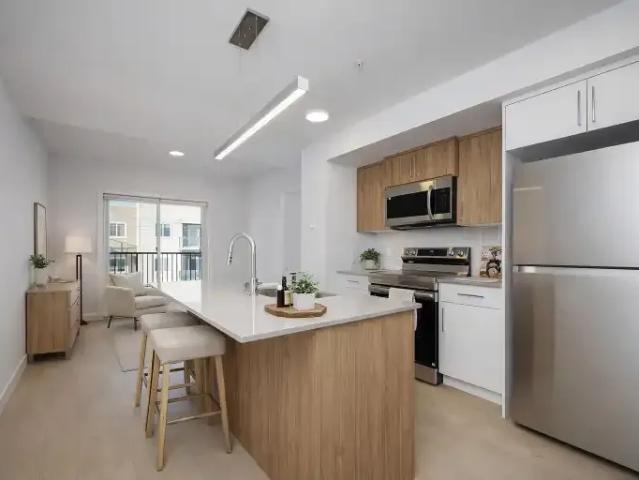 2 Bedroom Condo Calgary AB LS102018860