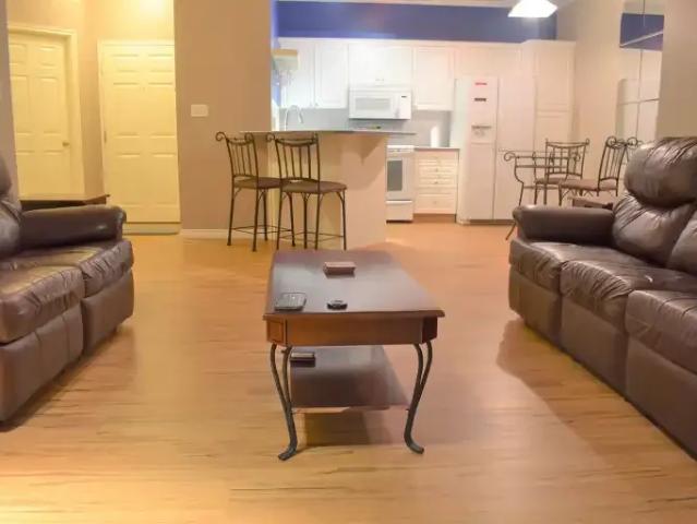 2 Bedroom Condo Calgary AB LS102434456