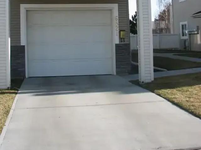 2 Bedroom Condo Calgary AB LS102551590