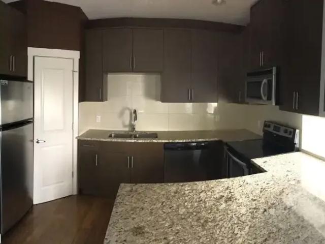 2 Bedroom Condo Calgary AB LS102752182