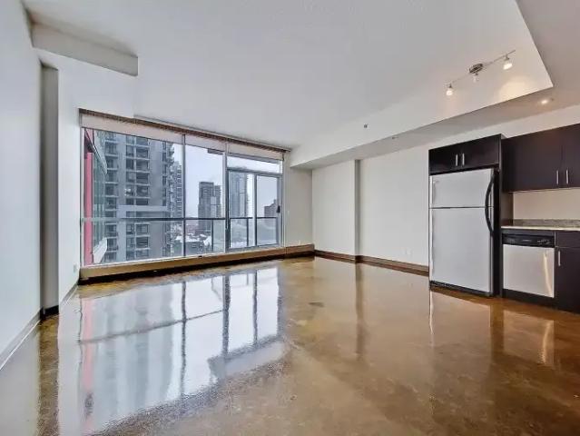 2 Bedroom Condo Calgary AB LS102846192