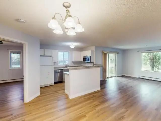 2 Bedroom Condo Calgary AB LS102846495