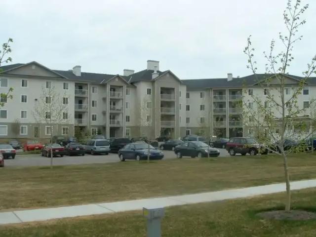 2 Bedroom Condo Airdrie AB LS101986649
