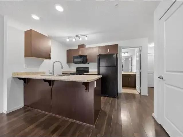 2 Bedroom Condo Edmonton AB 104179861