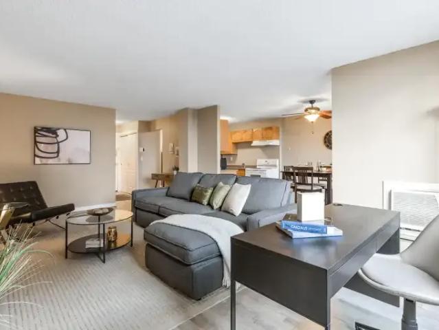 2 Bedroom Condo Edmonton AB 104179896