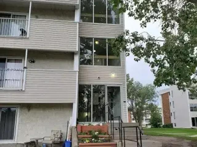 2 Bedroom Condo Edmonton AB 104180175