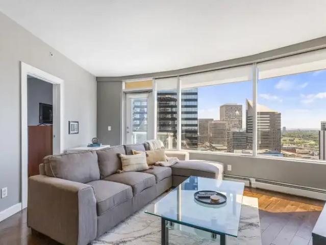 2 Bedroom Condo Edmonton AB 104181425