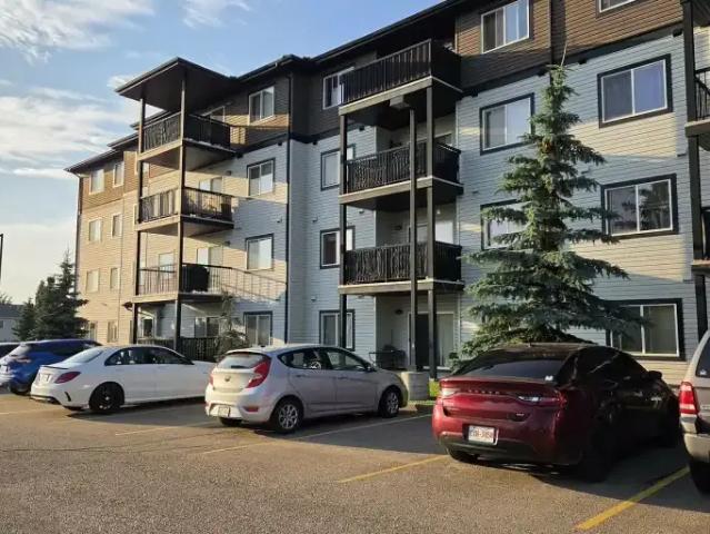 2 Bedroom Condo Edmonton AB 104362641