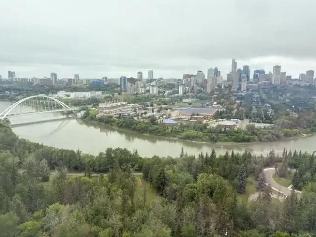 2 Bedroom Condo Edmonton AB 104362796