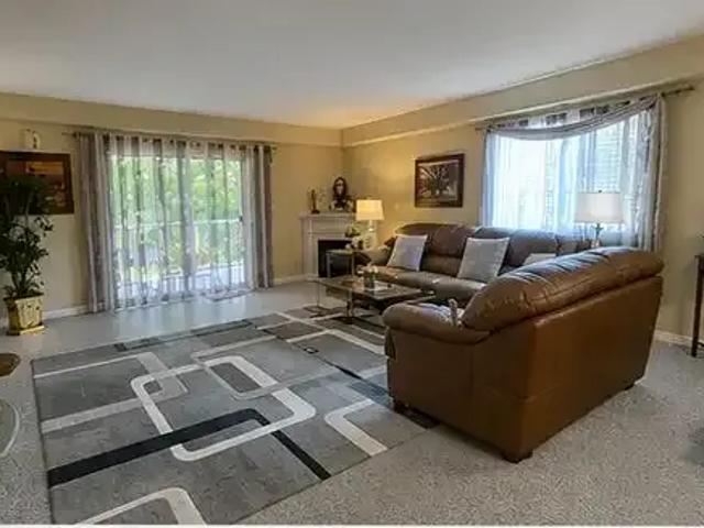 2 Bedroom Condo Edmonton AB 104401538