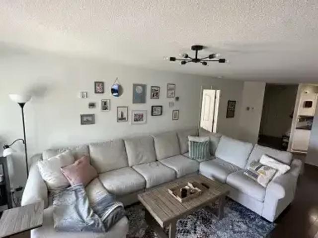 2 Bedroom Condo Edmonton AB 104434198