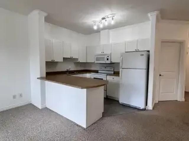 2 Bedroom Condo Edmonton AB 104506673