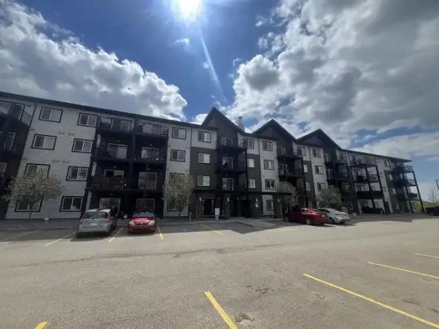 2 Bedroom Condo Edmonton AB 104563606