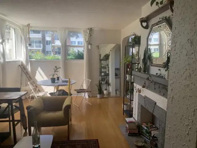 2 Bedroom Condo Edmonton AB 104681699