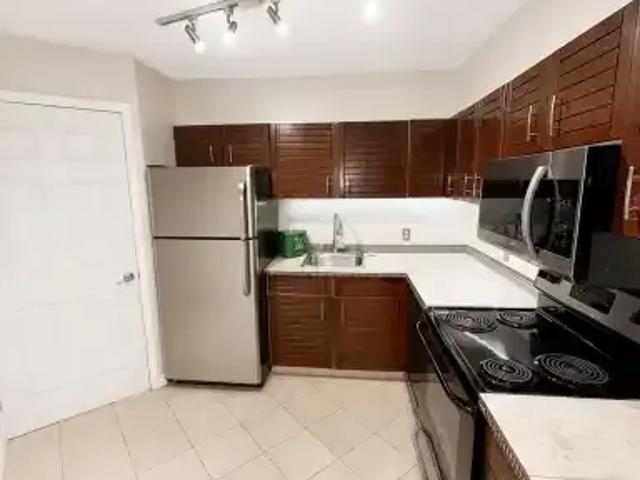 2 Bedroom Condo Edmonton AB 104681714