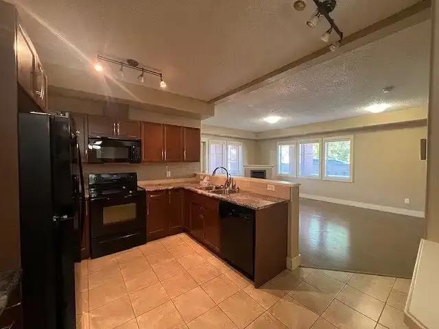 2 Bedroom Condo Edmonton AB 104754182