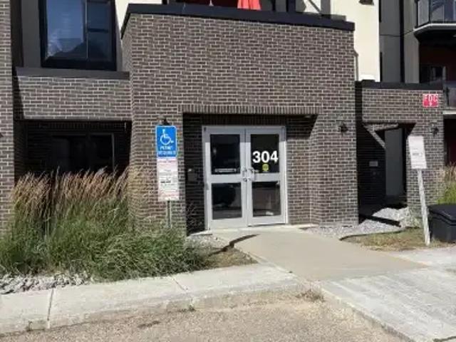 2 Bedroom Condo Edmonton AB 104864095