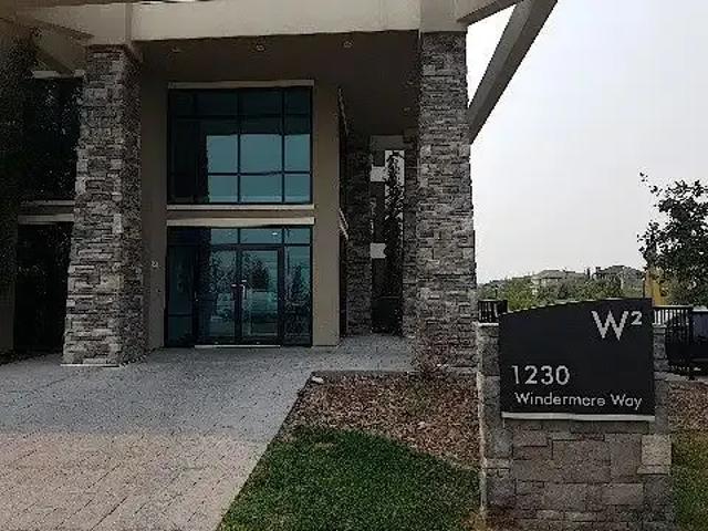 2 Bedroom Condo Edmonton AB 104876768
