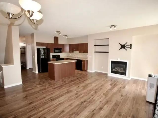 2 Bedroom Condo Edmonton AB 104991415