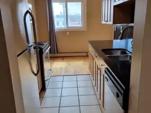 2 Bedroom Condo Edmonton AB 105167265