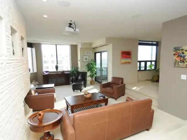 2 Bedroom Condo Edmonton AB 105226456